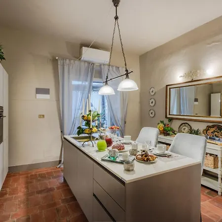 Apartment Casa Celeste With Terrace Lucca